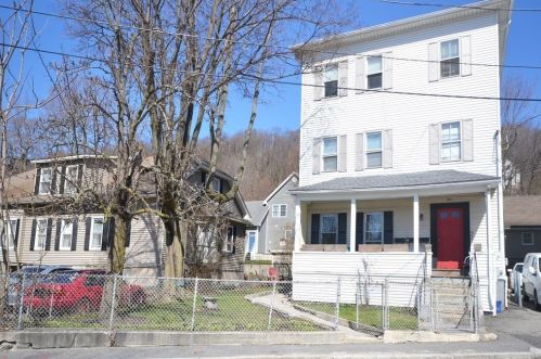 1 Park Terrace Rd, Worcester, MA 01604-3925