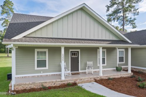 1221 Locke Ln, Sunny Hills, FL 32428-4462