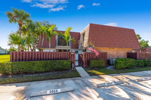 3050 Sunset Trace Cir, Palm City, FL 34990-2630