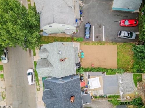 222 Maple Ave, East Orange NJ  07017-4504 exterior