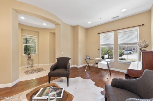 3824 Doheney Ct, Simi Valley CA  93063-0208 exterior