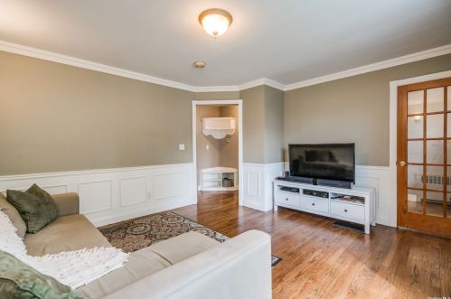 419 4 St, Elwood NY  11731-2932 exterior