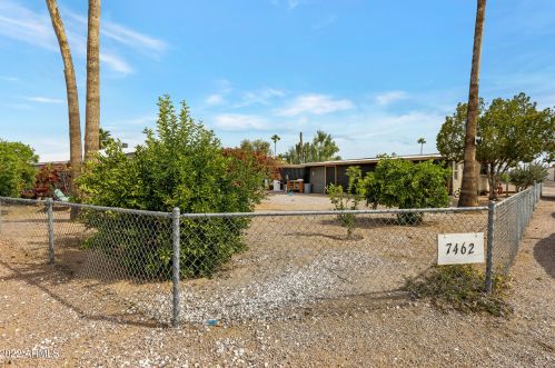 7462 Irwin Ave, Mesa, AZ 85209-4128