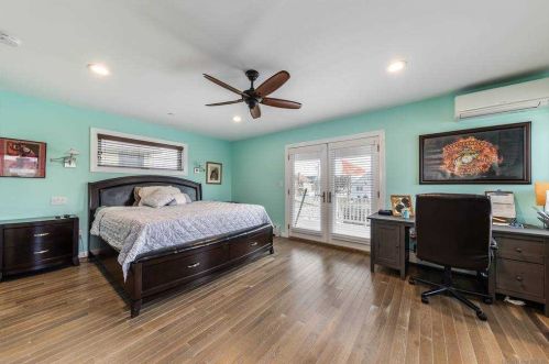 17 West Blvd, East Rockaway, NY 11518-2501