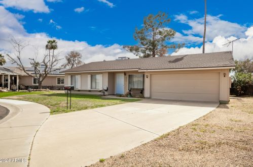 6615 Purdue Ave, Glendale, AZ 85302-2816