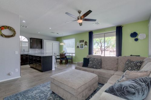 3638 Flamingo Way, Gilbert AZ 85297-5250 exterior