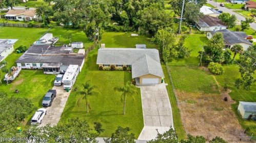 2875 Diamond Rd, Titusville FL  32796-1633 exterior