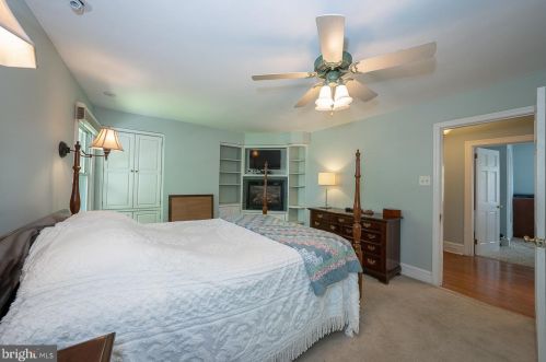 131 Linwood Ave, Ardmore PA 19003-2824 exterior