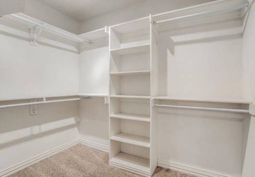 3960 Cedarbrush Dr, Dallas TX  75229-2703 exterior