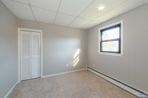 452 Rdg Rd, West Milford Lakes NJ  exterior