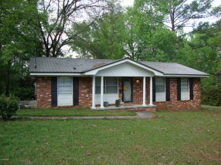411 Montana Ave, Caryville, FL 32425-1712