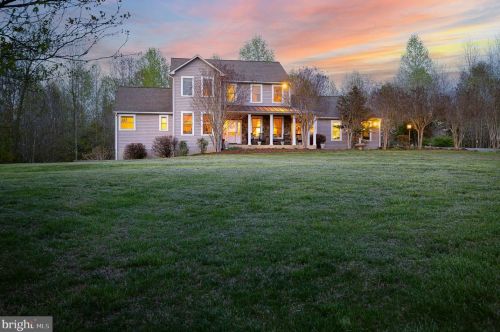 6561 Courtneys Ln, Spotsylvania, VA 22551-3200
