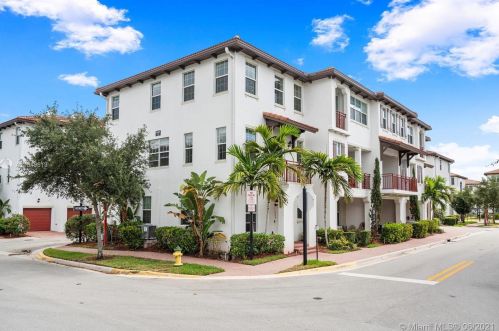 11946 26th Ct, Hollywood, FL 33025-0777