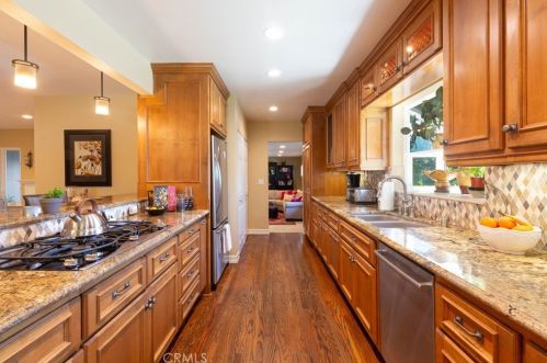 2802 Josie Ave, Long Beach CA 90815-1514 exterior