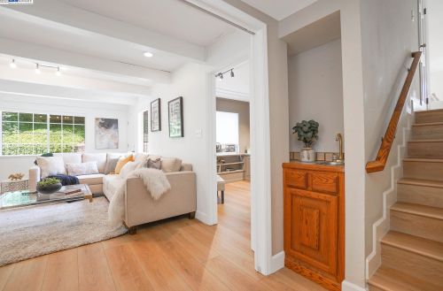 18327 Joseph Dr, Hayward CA  94546-2203 exterior