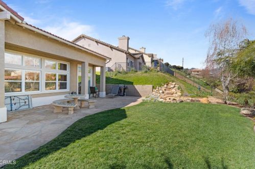 815 Vista Grande Dr, Santa Paula CA  93060-1335 exterior