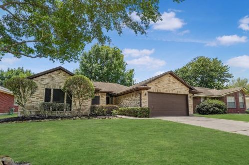 2314 Meandering Trl, Humble, TX 77339-4644