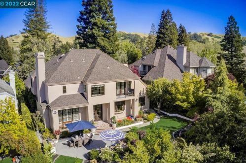 695 Blue Spruce Dr, Danville CA  94506-4525 exterior