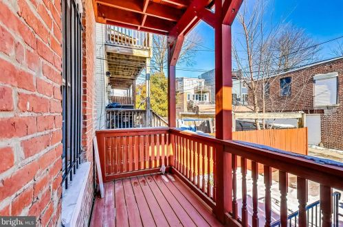 2119 1st St, Washington DC  20001-1004 exterior