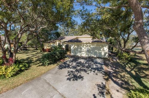 7233 Staghorn Dr, Brooksville, FL 34607-2468