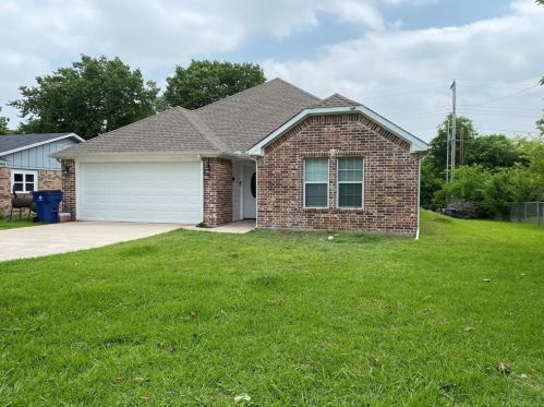1408 Alpine St, Greenville, TX 75401-2204