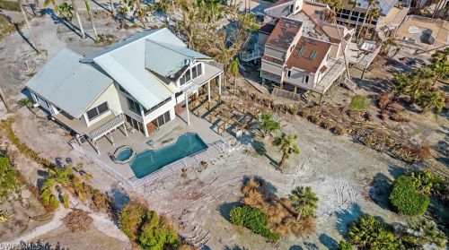 1320 Seaspray Ln, Sanibel FL  33957-2619 exterior