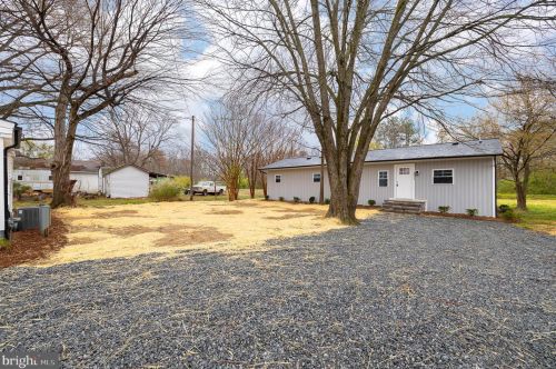 10712 Leavells Rd, Fredericksburg VA  22407-1258 exterior