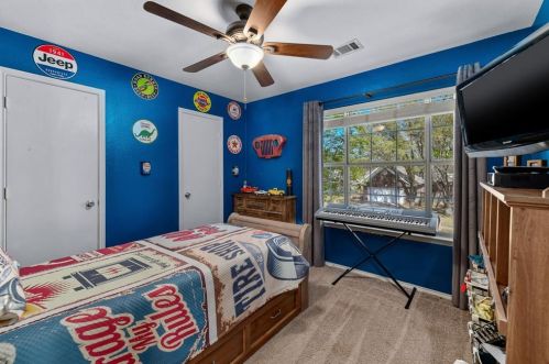 4513 Sandera Ln, Lewisville TX  75028-2038 exterior