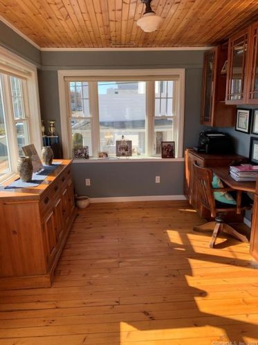 9 Grant St, Milford CT 06460-5311 exterior