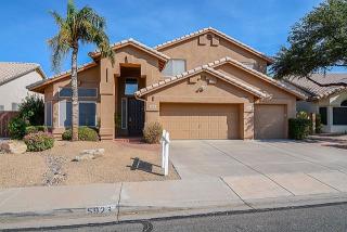 5926 Louise Dr, Glendale, AZ 85310-7271