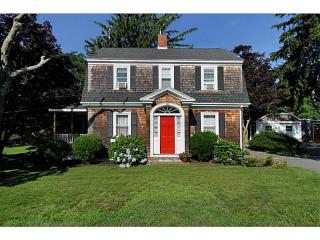 405 Main Rd, Portsmouth, RI 02871-2115