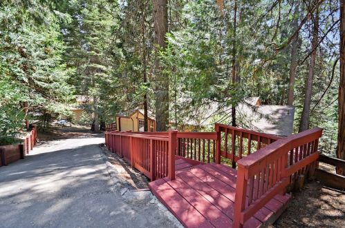 3626 Gold Ridge Trl, Pacific House CA  95726-9734 exterior