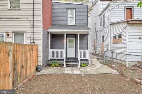 1907 Boas St, Harrisburg PA  17103-1605 exterior