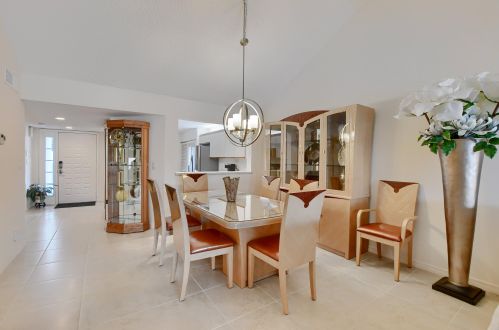 7485 Glendevon Ln, Delray Beach, FL 33446-2812