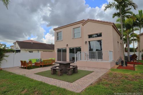 1493 153rd Ave, Hollywood FL  33028-2451 exterior