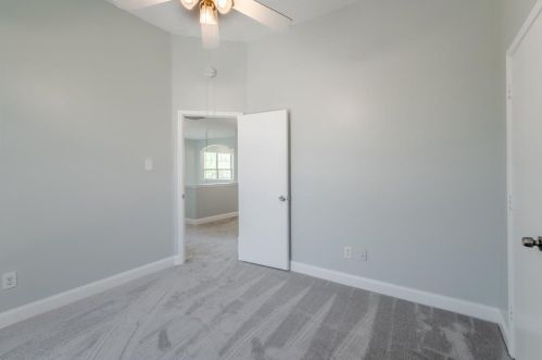 1732 Prescott Dr, Lewisville TX  75028-2078 exterior