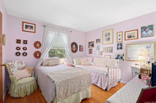 118 Oscawana Lake Rd, Tompkins Corners NY  10579-3014 exterior