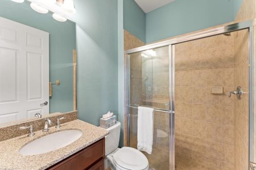 9463 Quarry Dr, Naples FL  34120-5223 exterior