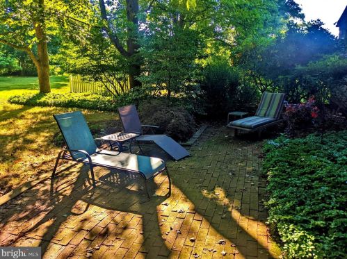 623 Crescent Ave, Lansdale PA 19446-3203 exterior