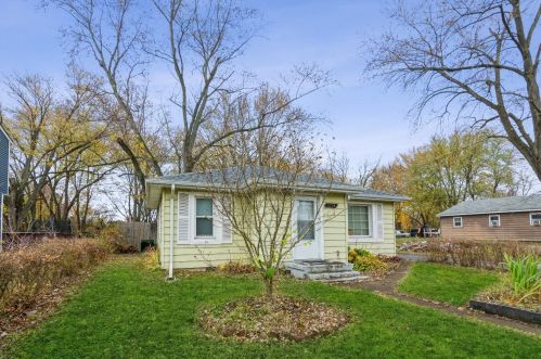 3254 Lake Park Ave, Hobart, IN 46342-1236