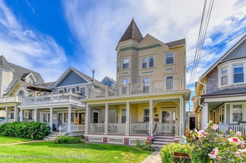 8 Surf Ave, Ocean Grove, NJ 07756-1629