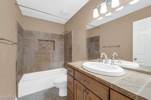 6376 Quail Ave, Glendale AZ  85308-9571 exterior