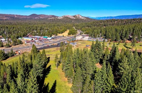1406 Apache Ave, South Lake Tahoe, CA 96150-4802