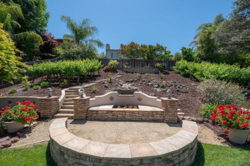 7145 Lahinch Dr, Gilroy CA  95020-3058 exterior