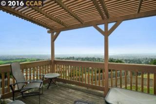 13787 Campus Dr, Oakland, CA 94605-3833
