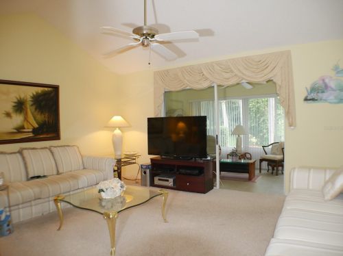 1932 Grand Cypress Ln, Ruskin, FL 33573-4805