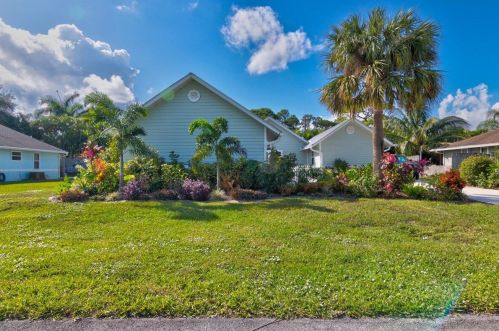 1381 Vizcaya Cir, Palm City FL  34990-1962 exterior