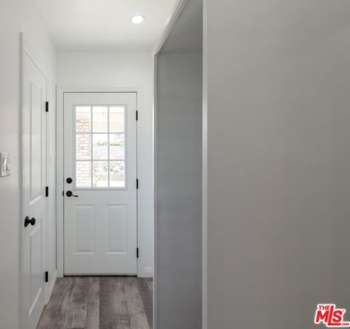 1710 Piru St, Compton CA  90222-1609 exterior