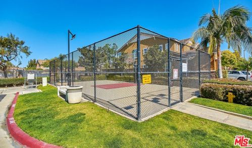 51 Freeman Ln, Buena Park CA  90621-5003 exterior