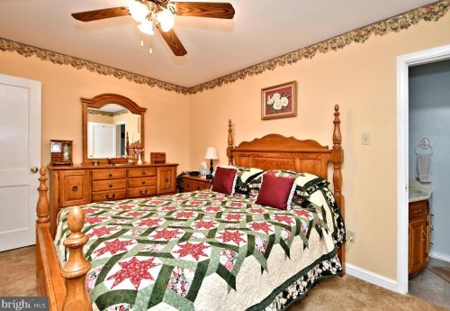 325 Lewis Rd, Limerick PA 19468-1510 exterior